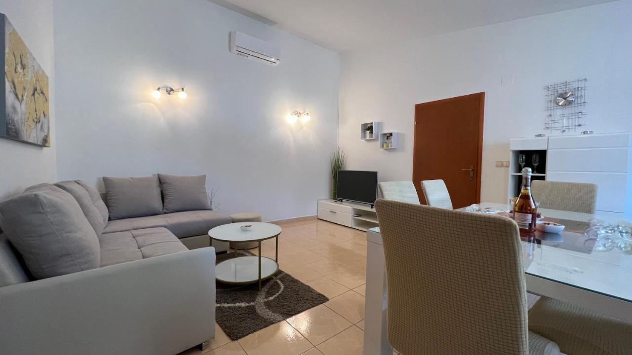 Apartament House Roca Vodice Zewnętrze zdjęcie
